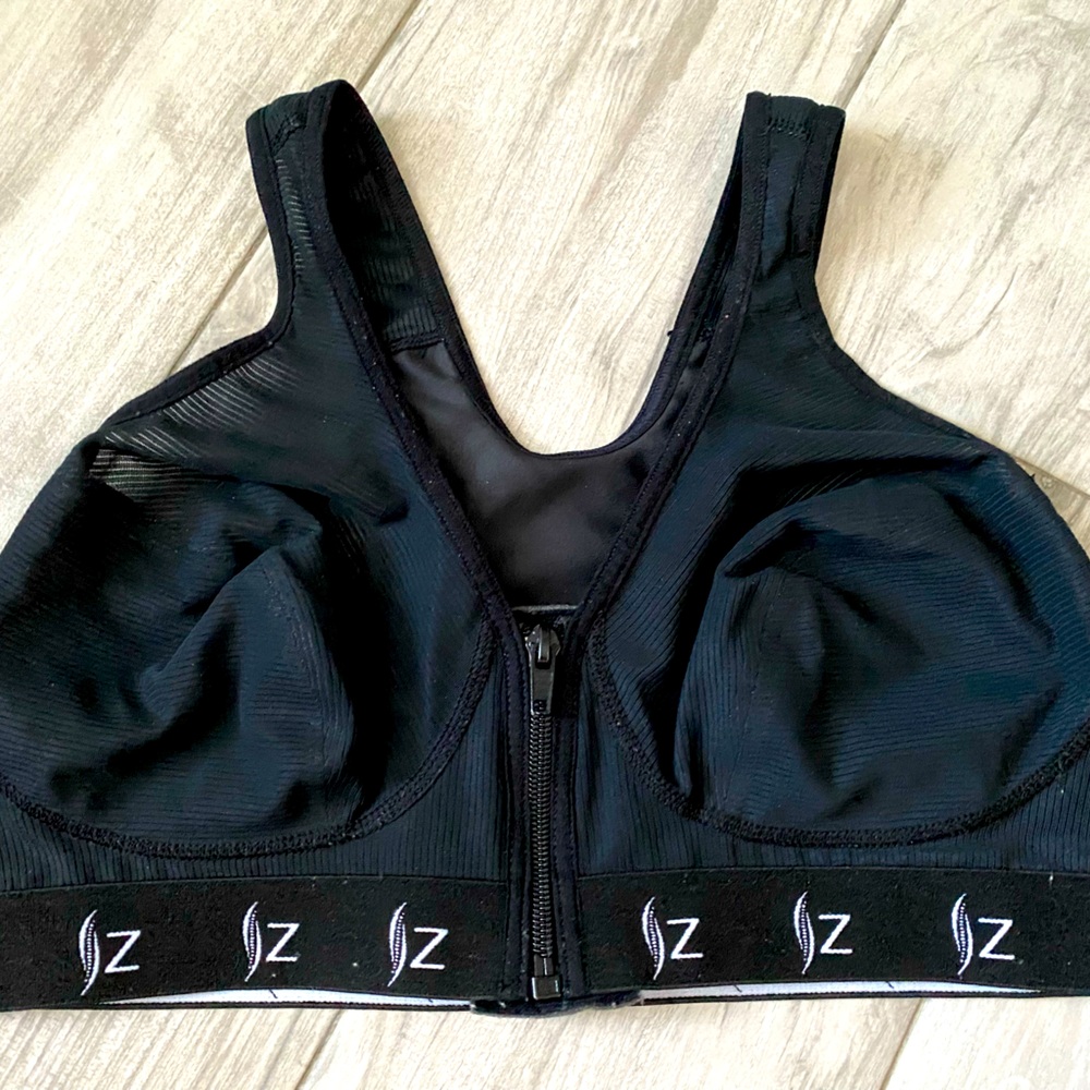 Breast post surgery- Front Black Sports Bra with Supportive Band